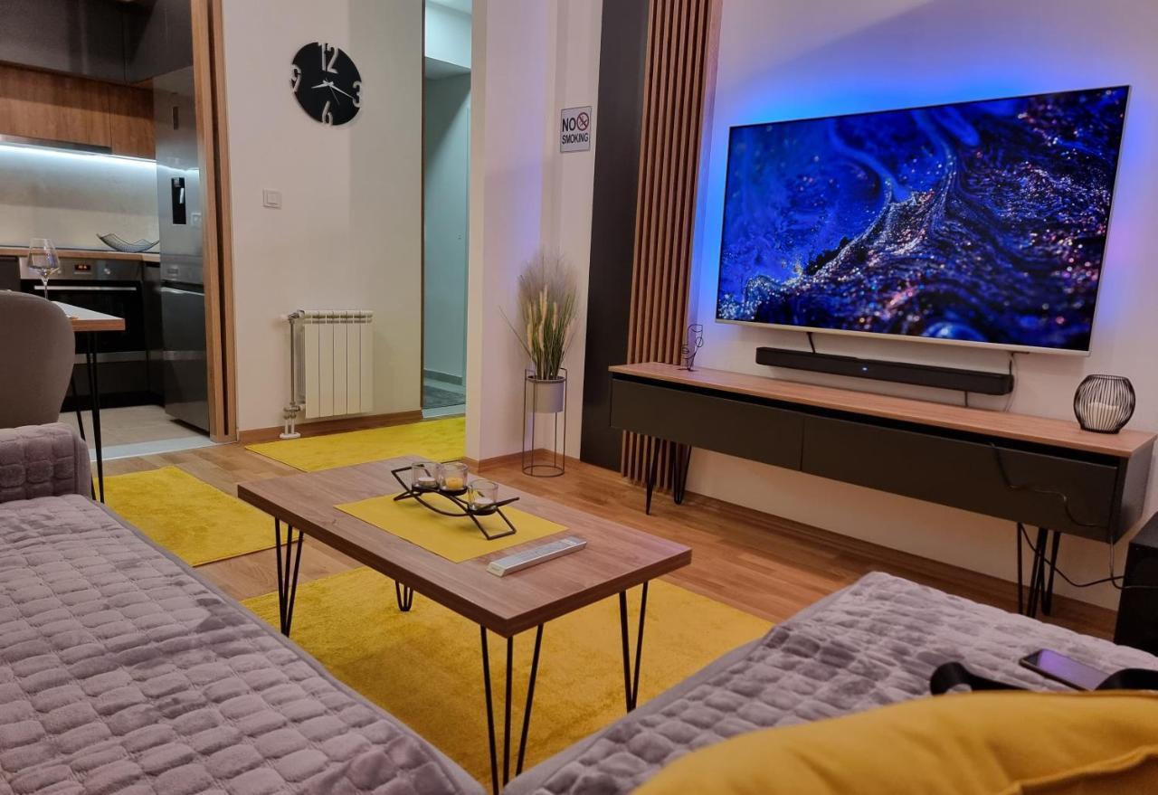 Exclusive & Modern Apartment Skopje Buitenkant foto
