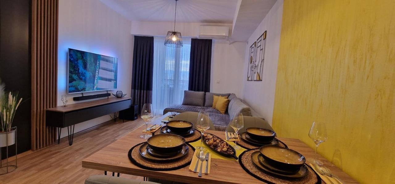 Exclusive & Modern Apartment Skopje Buitenkant foto