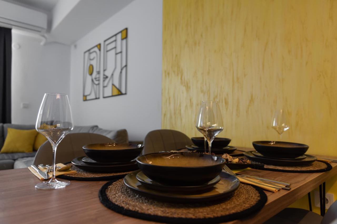 Exclusive & Modern Apartment Skopje Buitenkant foto