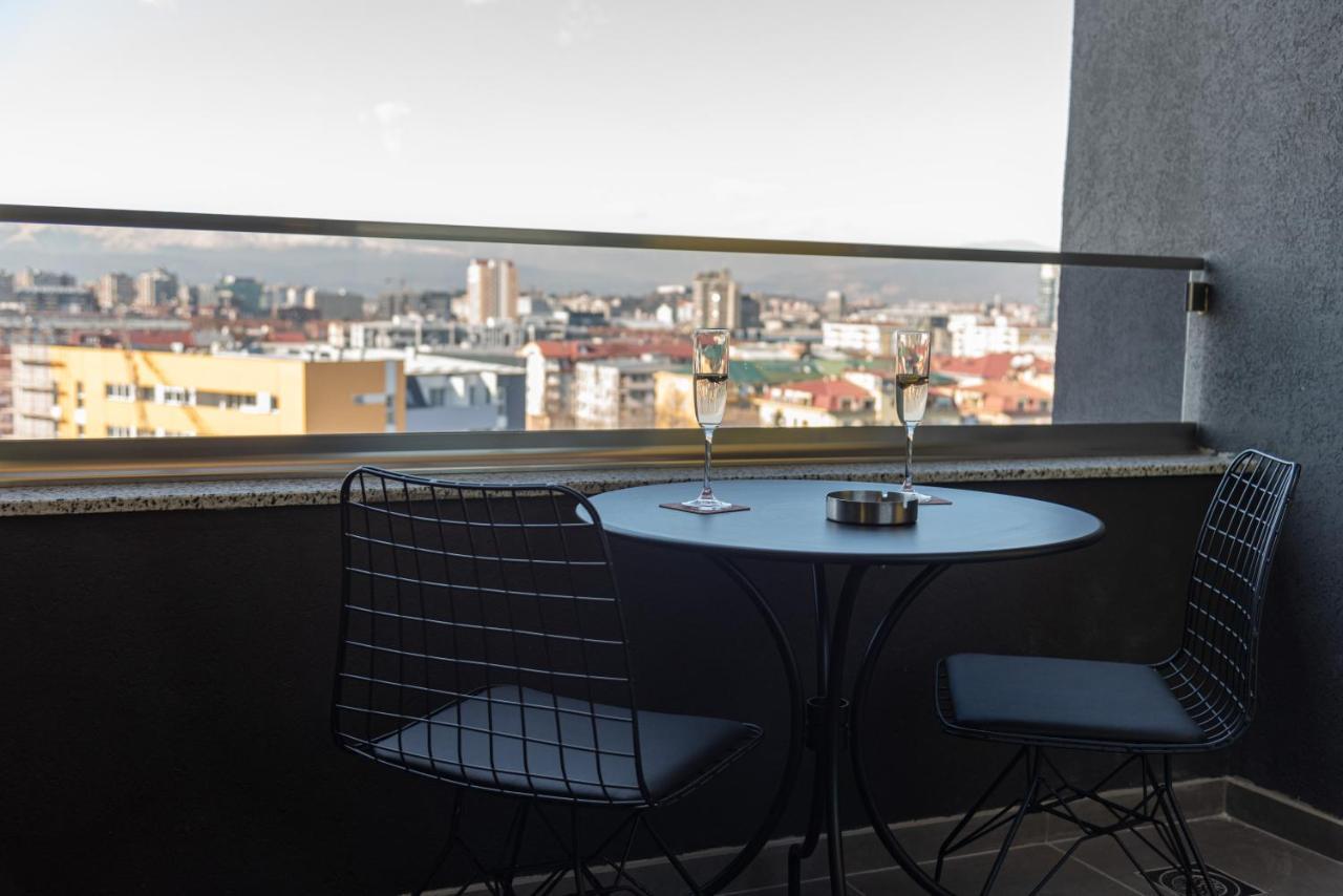 Exclusive & Modern Apartment Skopje Buitenkant foto