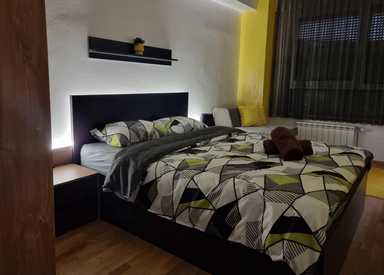 Exclusive & Modern Apartment Skopje Buitenkant foto